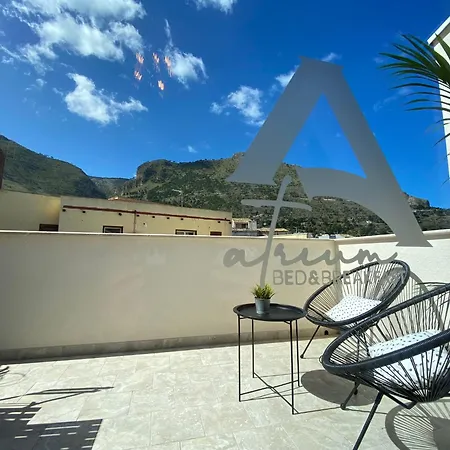 Atrium 4*
