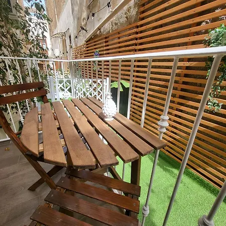 Atrium Bed & Breakfast *