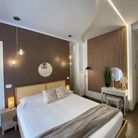 Atrium Couette-café 4*